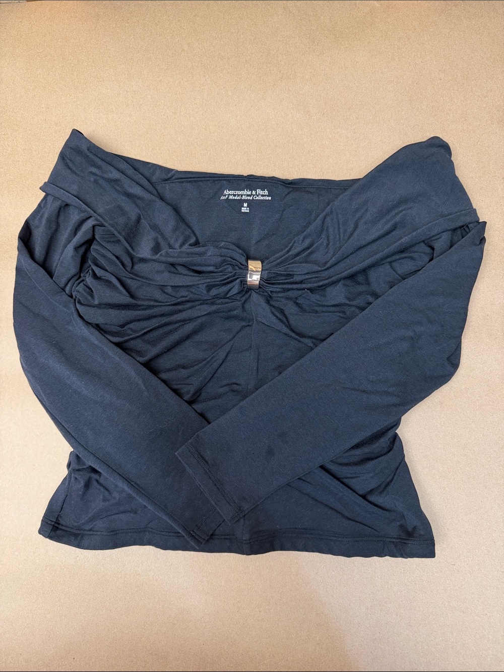 Abercrombie & Fitch Black Long-Sleeve Twist Front Off-Shoulder Top